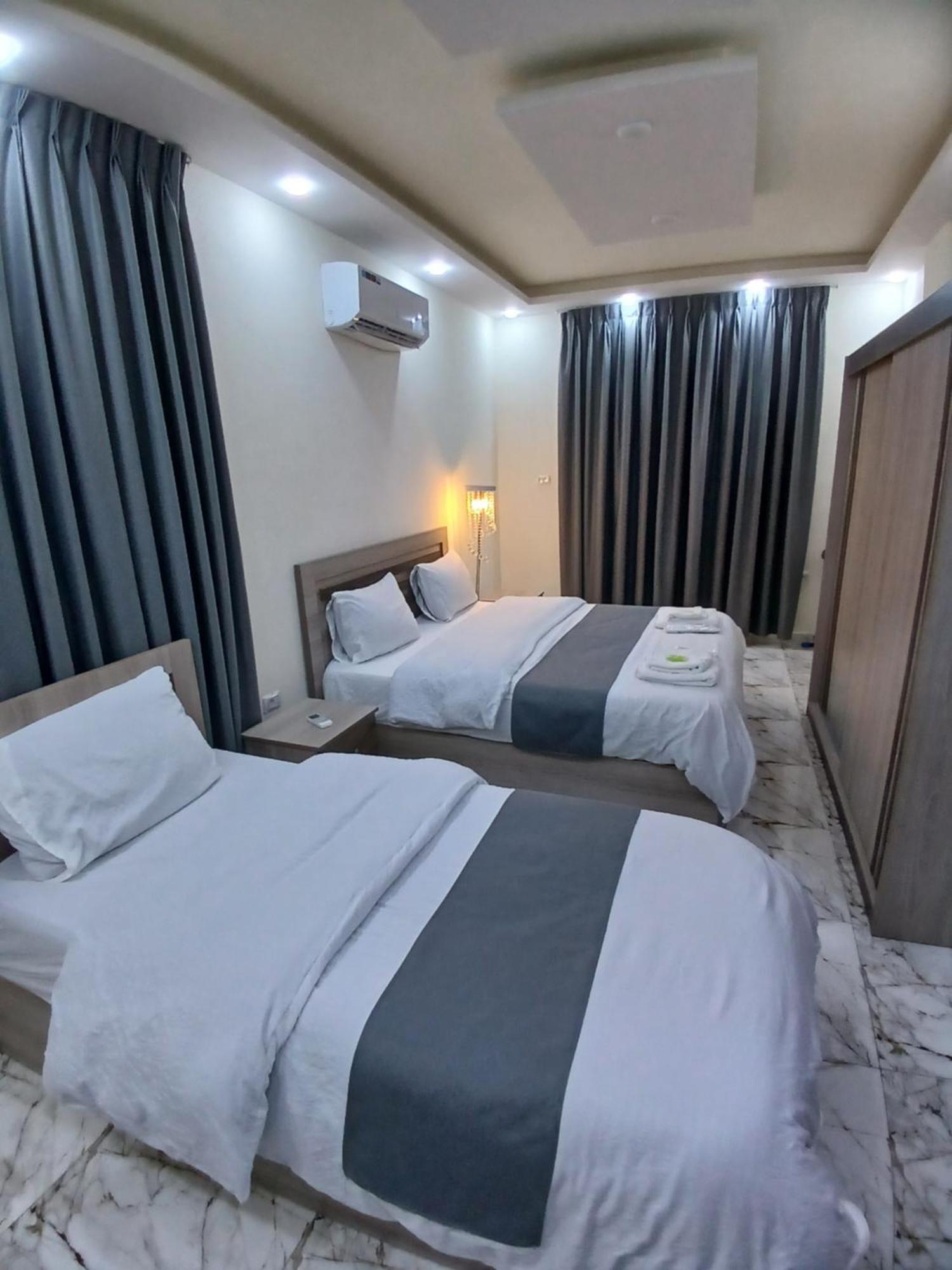 Dream House Hotel ジャラシュ エクステリア 写真